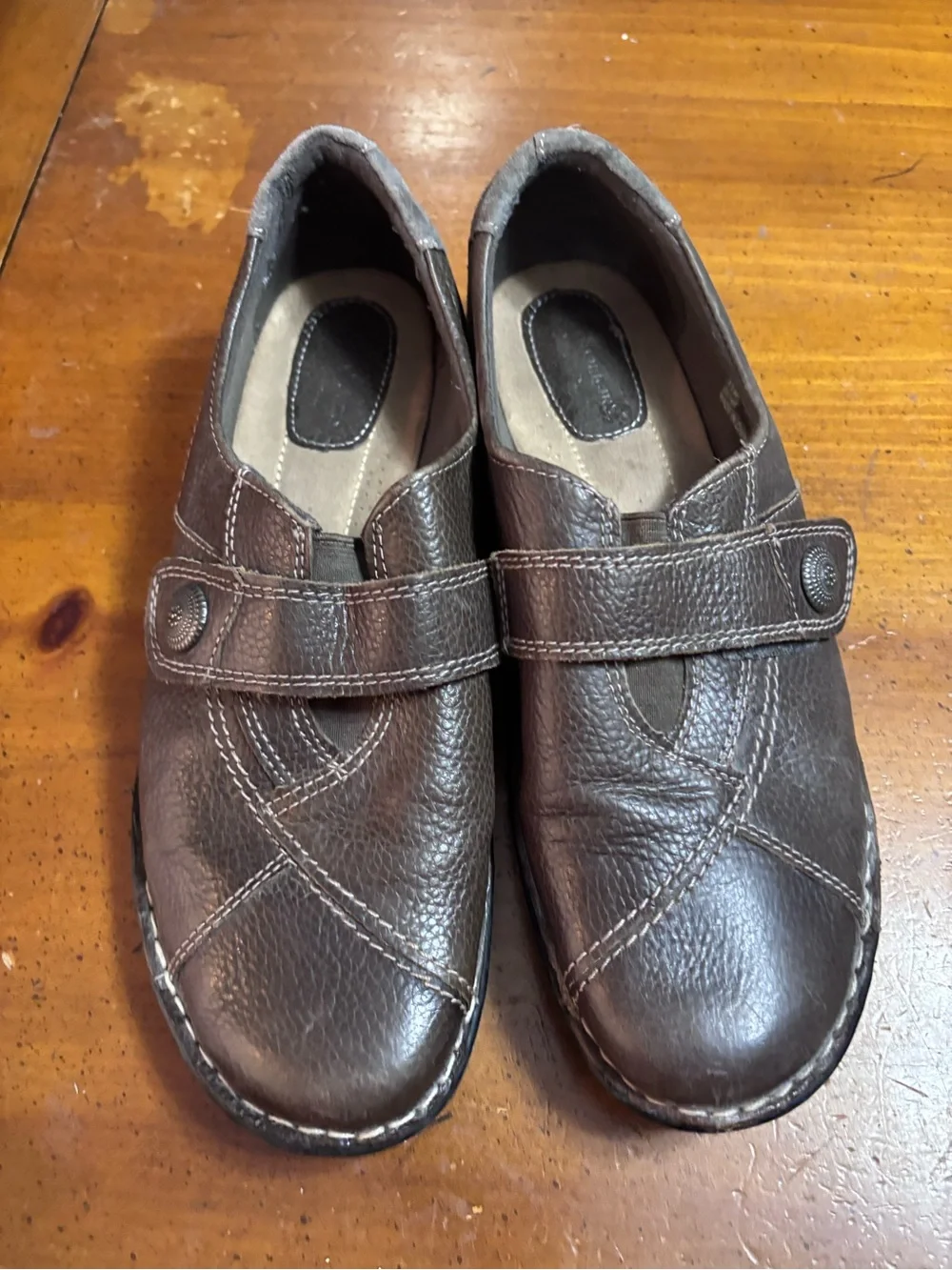 Earth Origins Women's Dark Brown Leather-Look Comfort Flats
